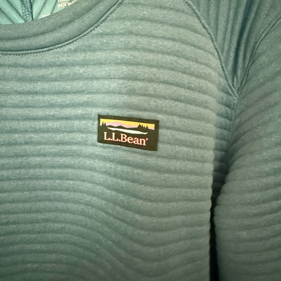 L.L. Bean Teal Quilted Airlight Pullover Top - Picture 4 of 7
